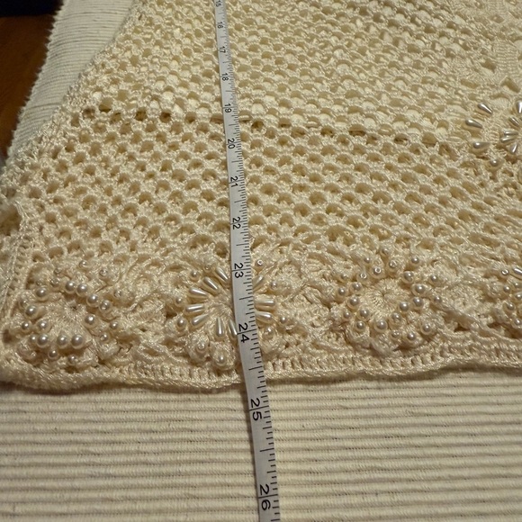 Peck & Peck Cream Crochet Blouse with Pearl Accent - Picture 6 of 11